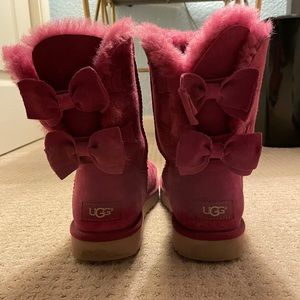 Pink Bailey Bow Uggs Size 7